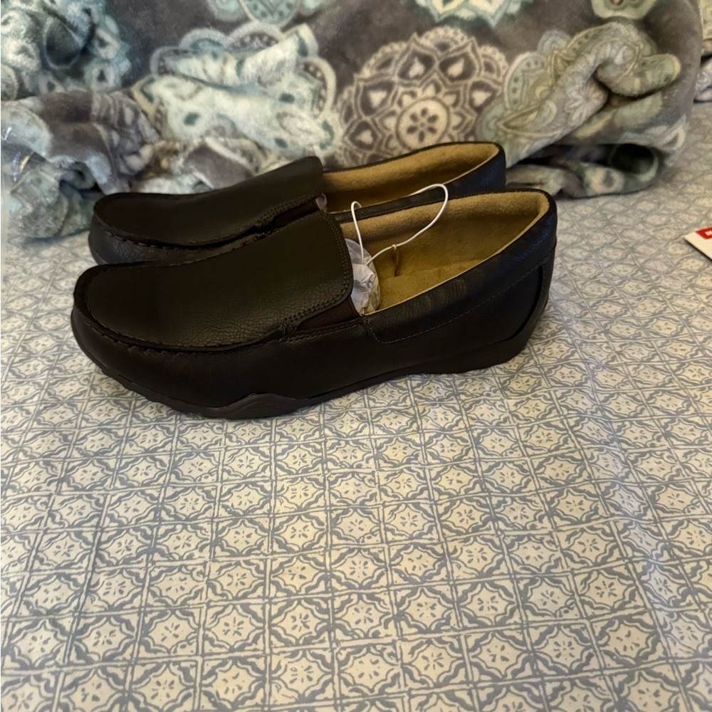 Children’s place brown loafers for boys size 6